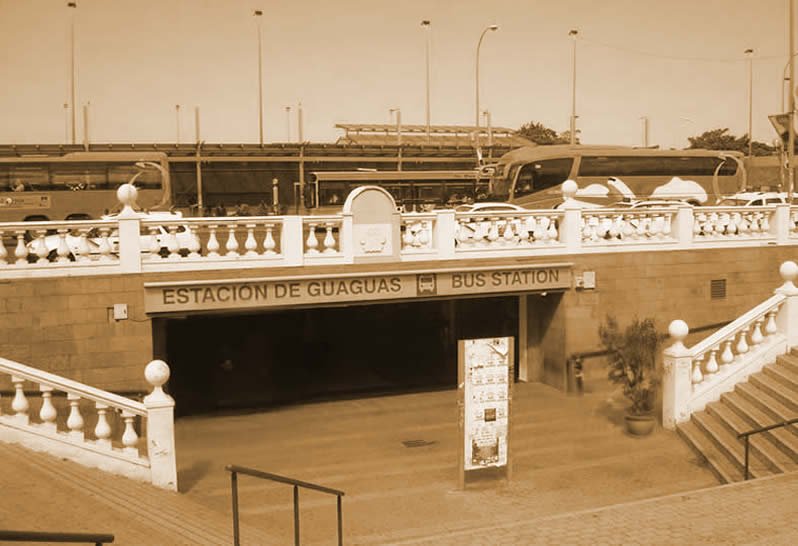entrada a estación de guaguas de san telmo